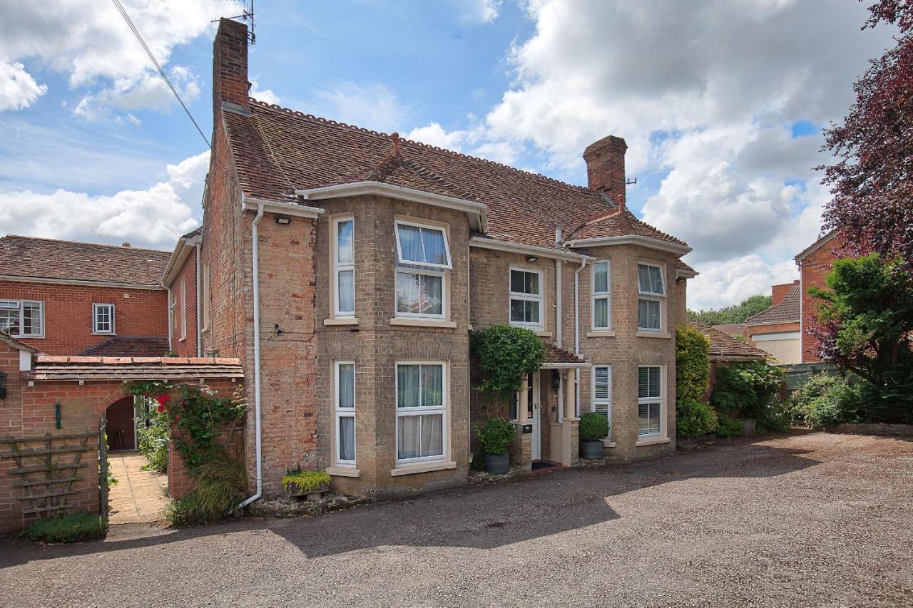 The Old House Guest House Salisbury Exterior photo